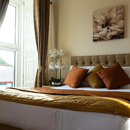 Brogans Bar & Hotel Трим Экстерьер фото