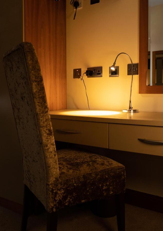 Brogans Bar & Hotel Трим Экстерьер фото