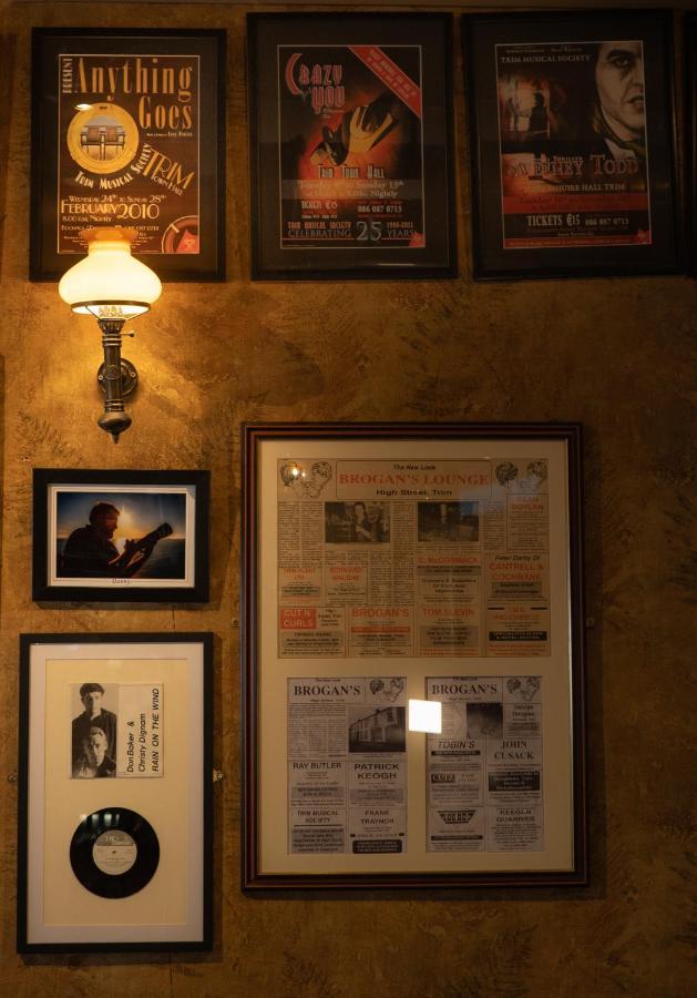 Brogans Bar & Hotel Трим Экстерьер фото